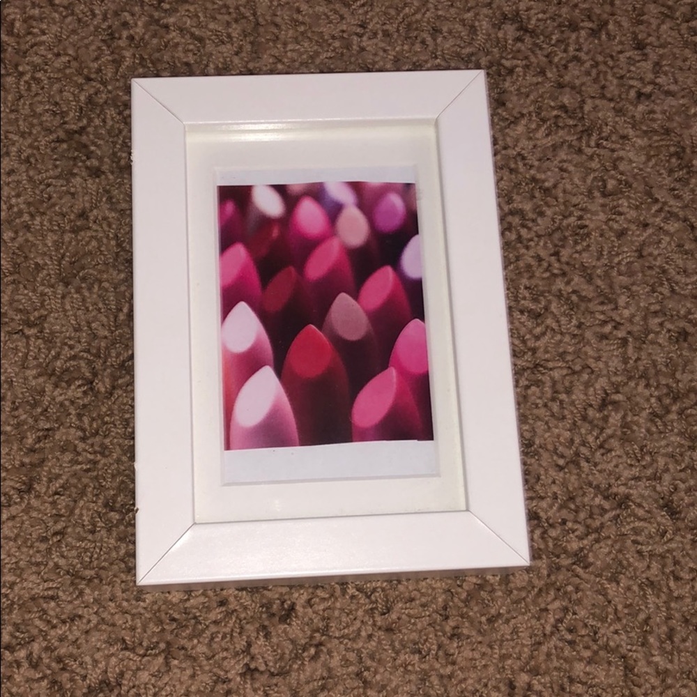 makeup picture frame